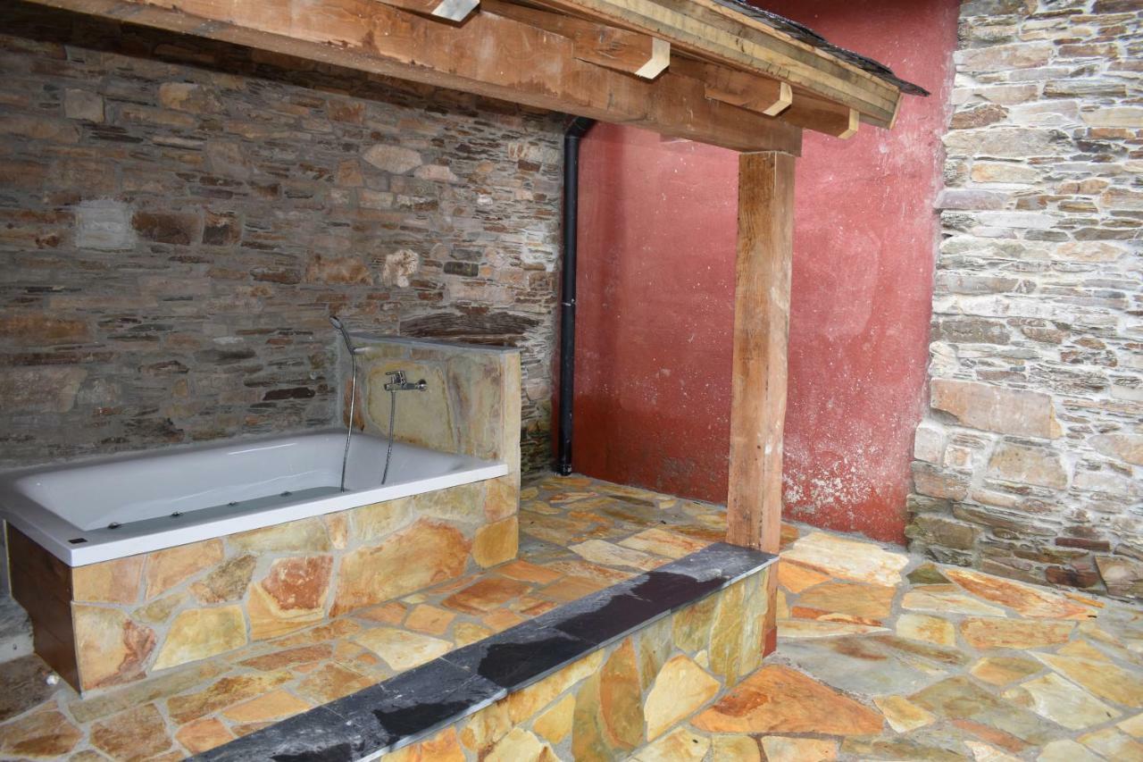 Apartamento Isabel Artemis Es San Tirso de Abres Exterior foto