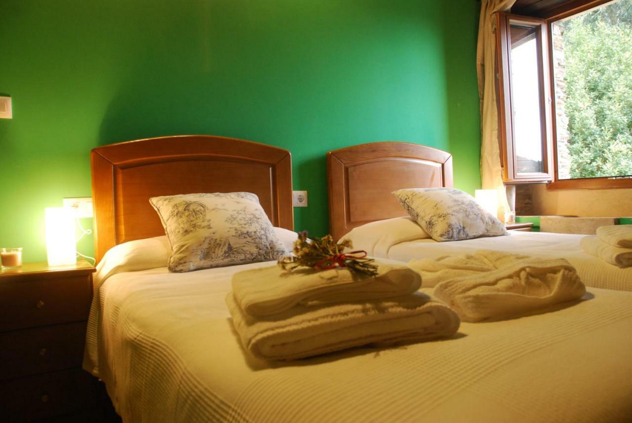 Apartamento Isabel Artemis Es San Tirso de Abres Exterior foto