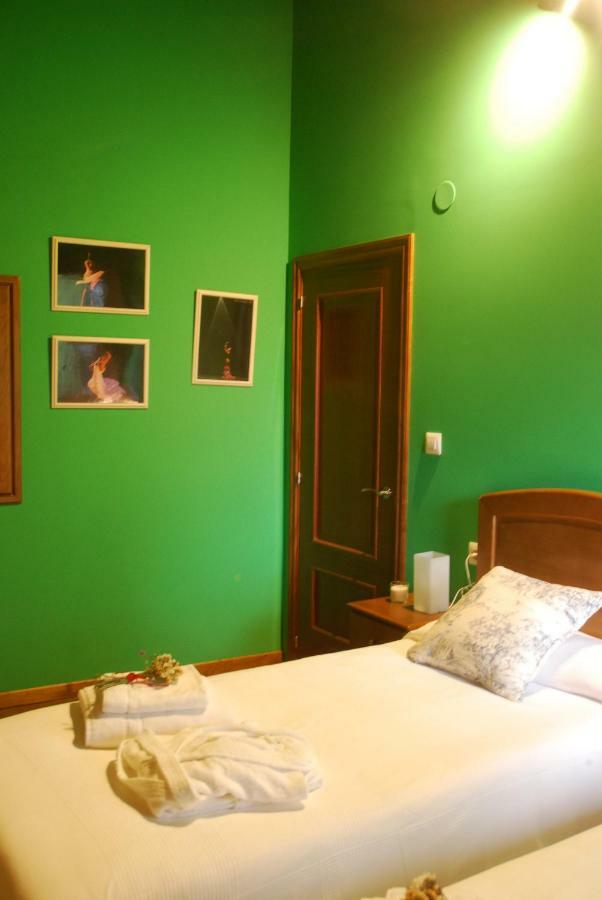Apartamento Isabel Artemis Es San Tirso de Abres Exterior foto