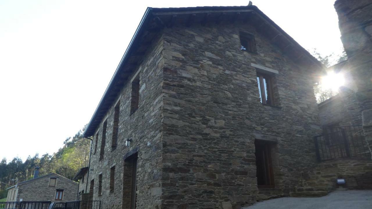 Apartamento Isabel Artemis Es San Tirso de Abres Exterior foto